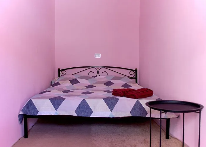 Flat In The Center *